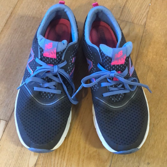 New Balance 711 sneakers - Picture 1 of 3